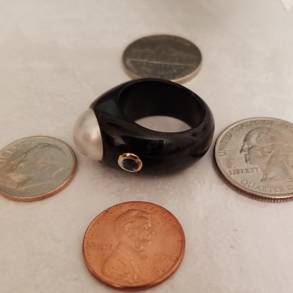 Ring - Picture 2 of 8
